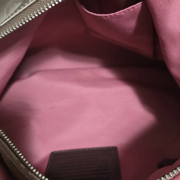 Coach Ashley Horse 'N Carriage Shoulder Bag - Picture 10 of 12